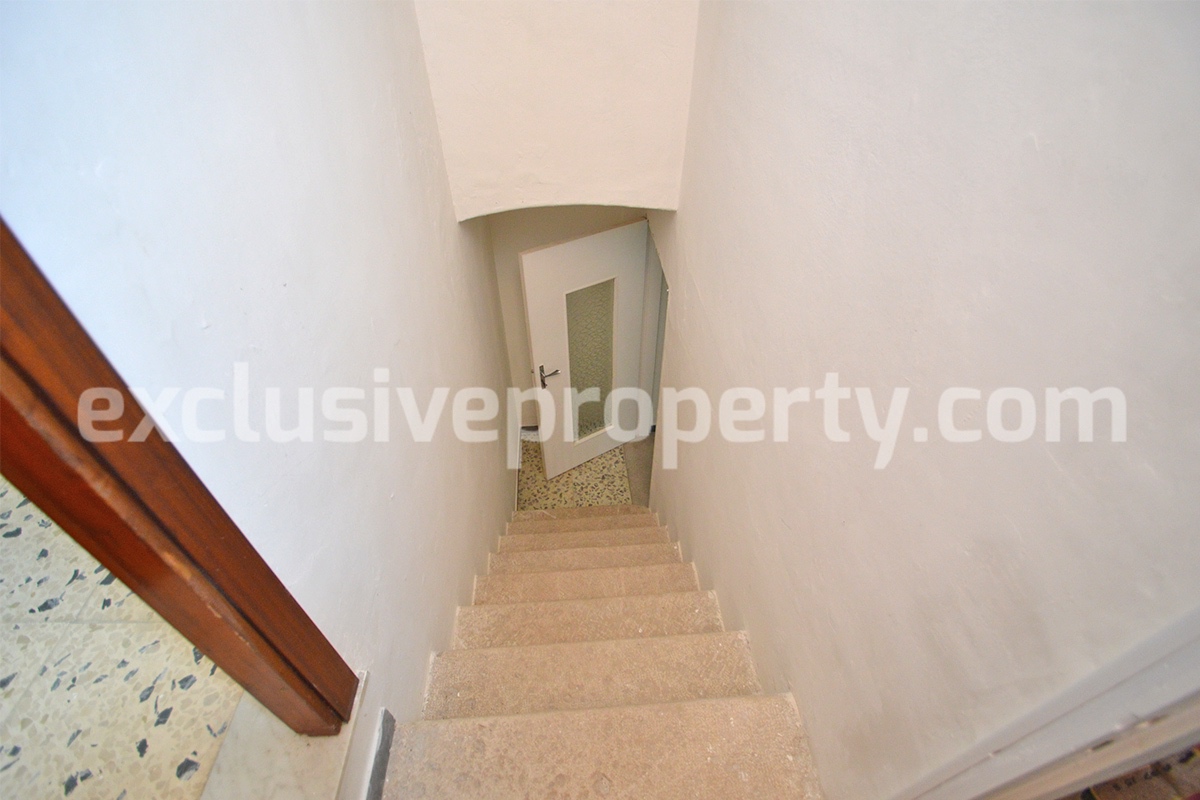 Typical Italian stone house for sale in the Molise - Castelbottaccio 21