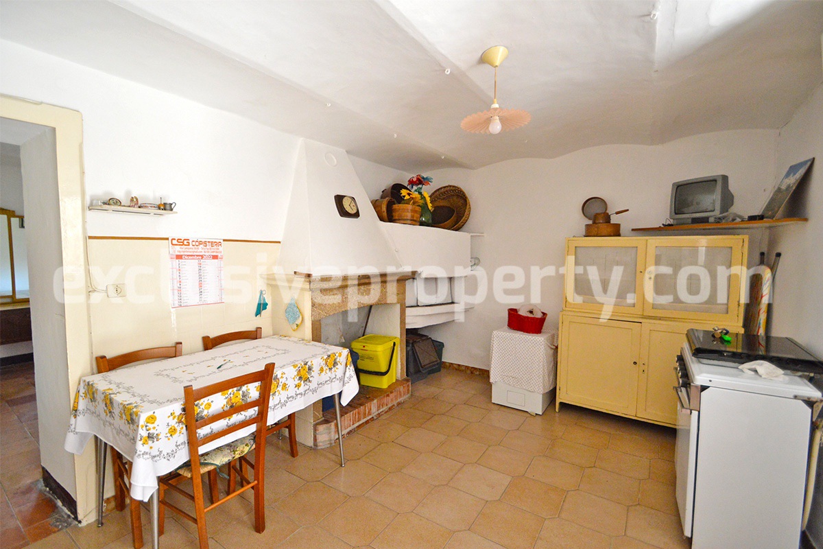 Typical Italian house with garden and terrace for sale in Molise - Italy 15