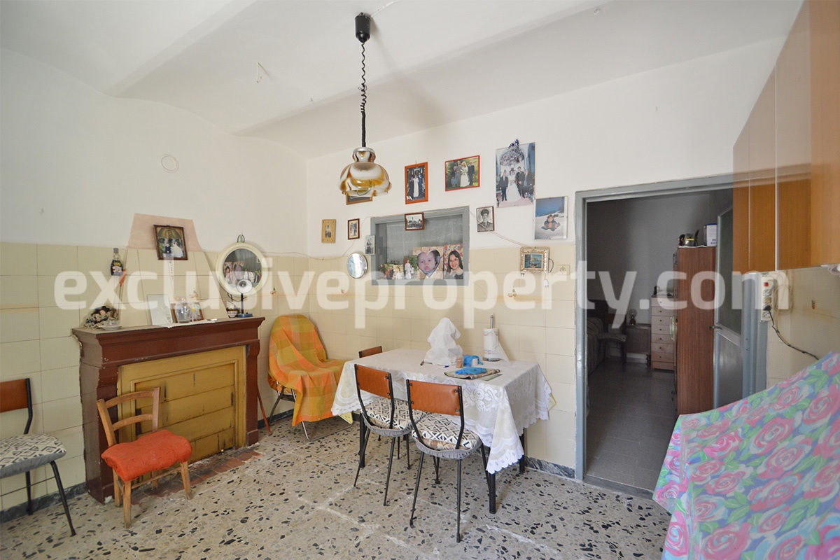 Town house with outside space in the center of a big town - Trivento 1