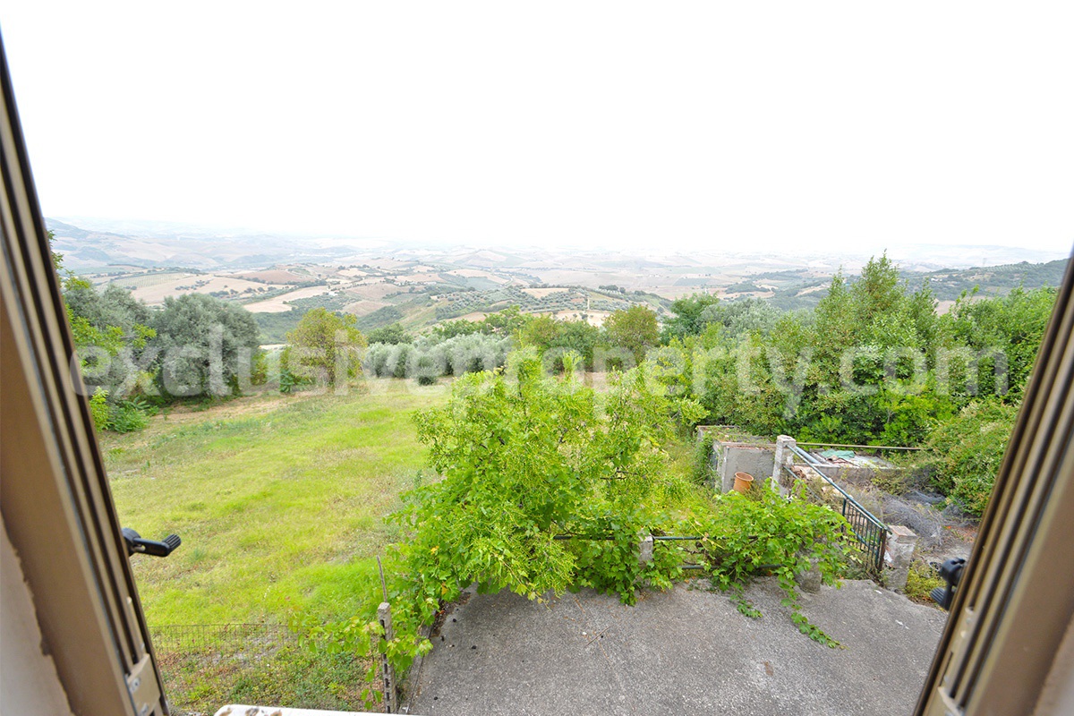 Large house with terrace - garden and garage for sale near the coast in Mafalda - Molise 27
