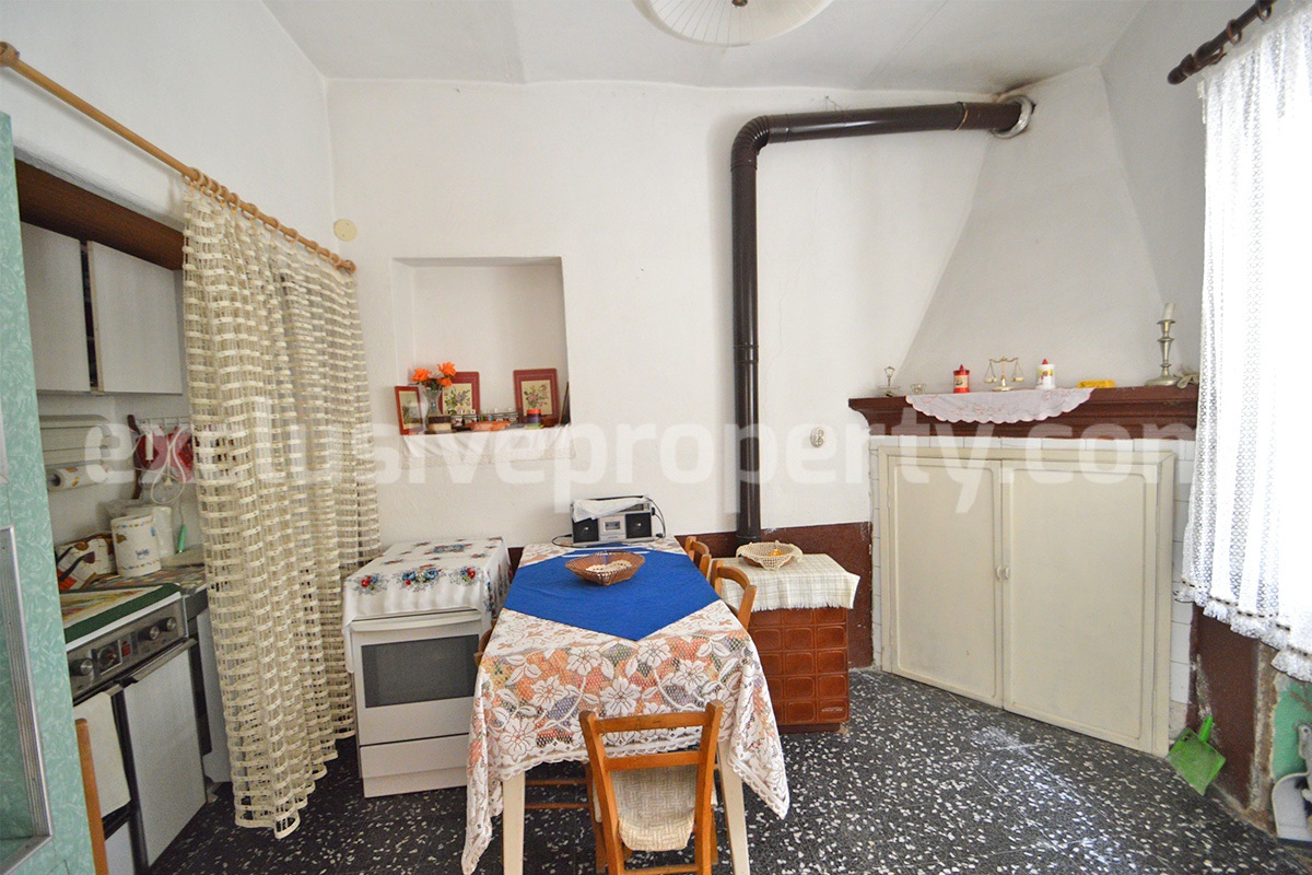 Character stone house for sale in Montazzoli - Abruzzo - Italy