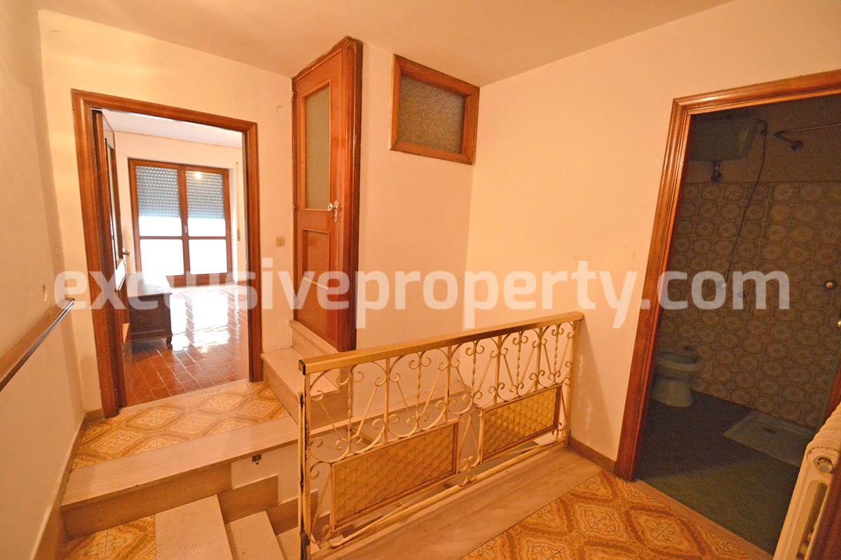 House perfect for bed and breakfast for sale in Molise 17
