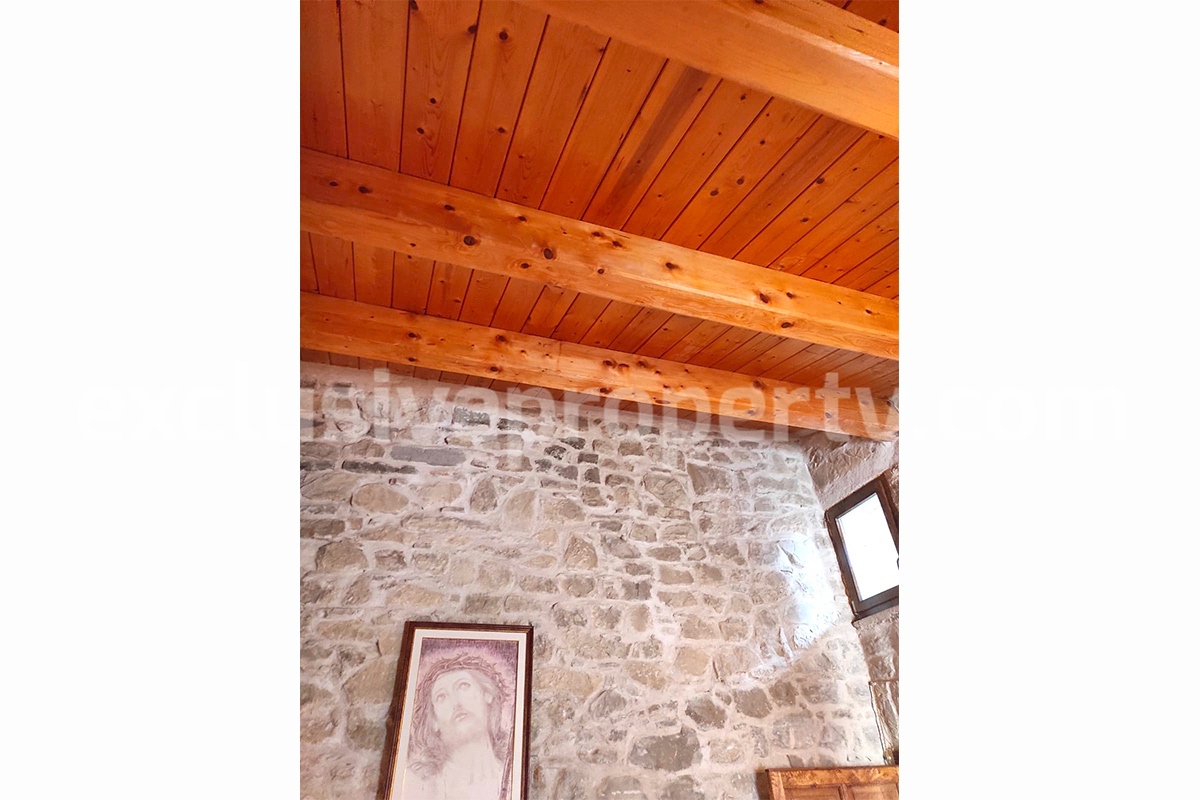 Amazing character town house completely restored for sale in Guilmi - Abruzzo - Italy 11