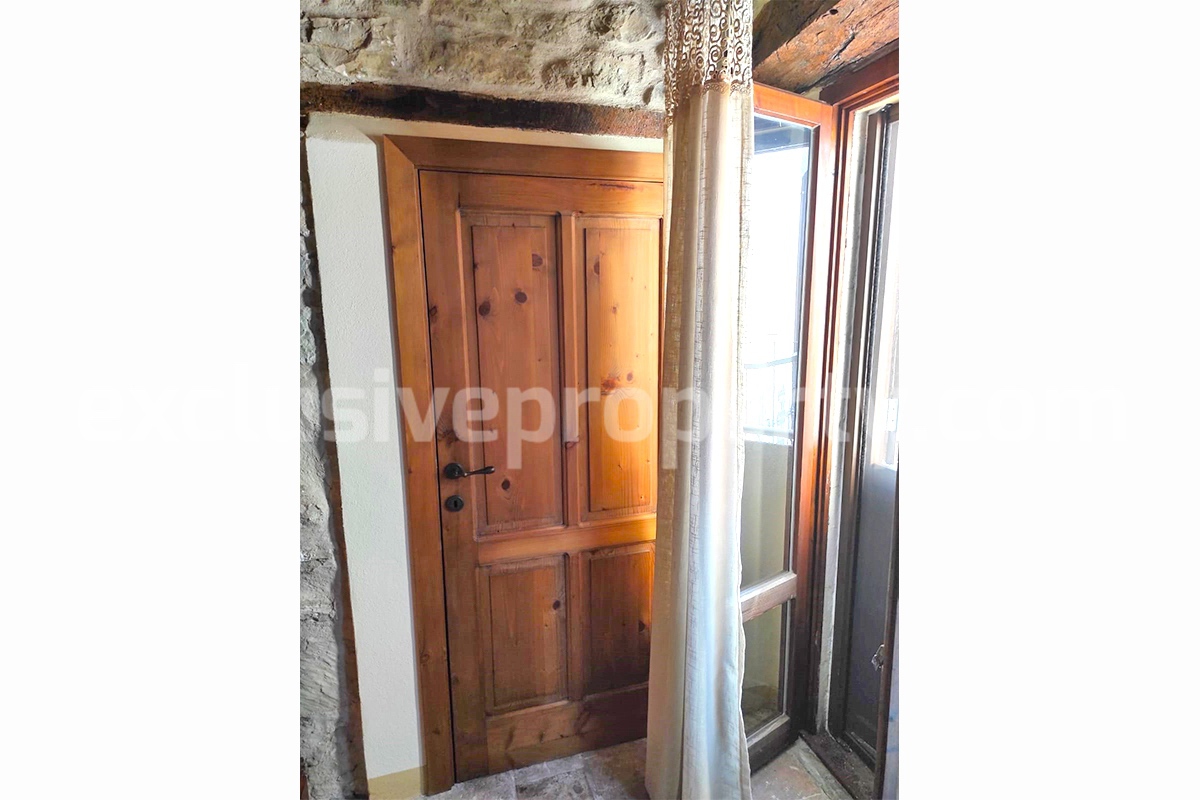 Amazing character town house completely restored for sale in Guilmi - Abruzzo - Italy 12