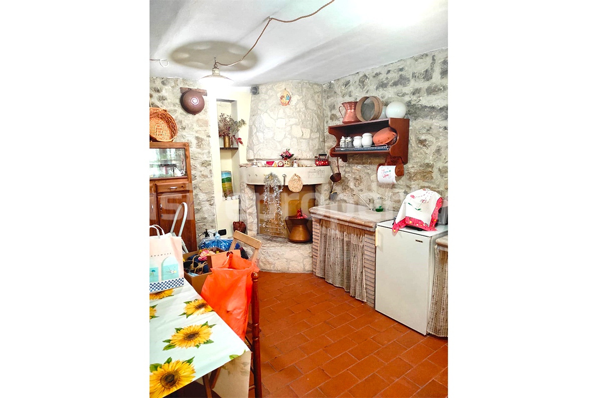 Amazing character town house completely restored for sale in Guilmi - Abruzzo - Italy 31