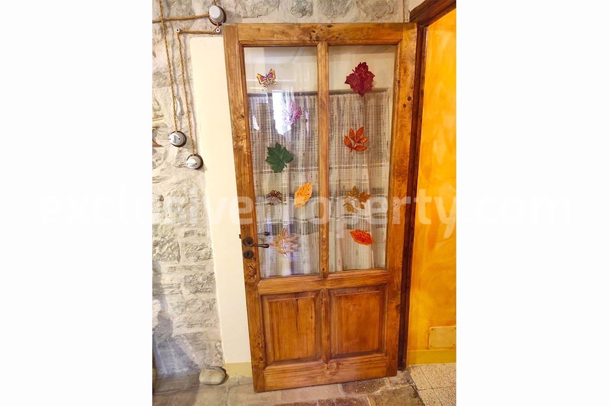 Amazing character town house completely restored for sale in Guilmi - Abruzzo - Italy 33