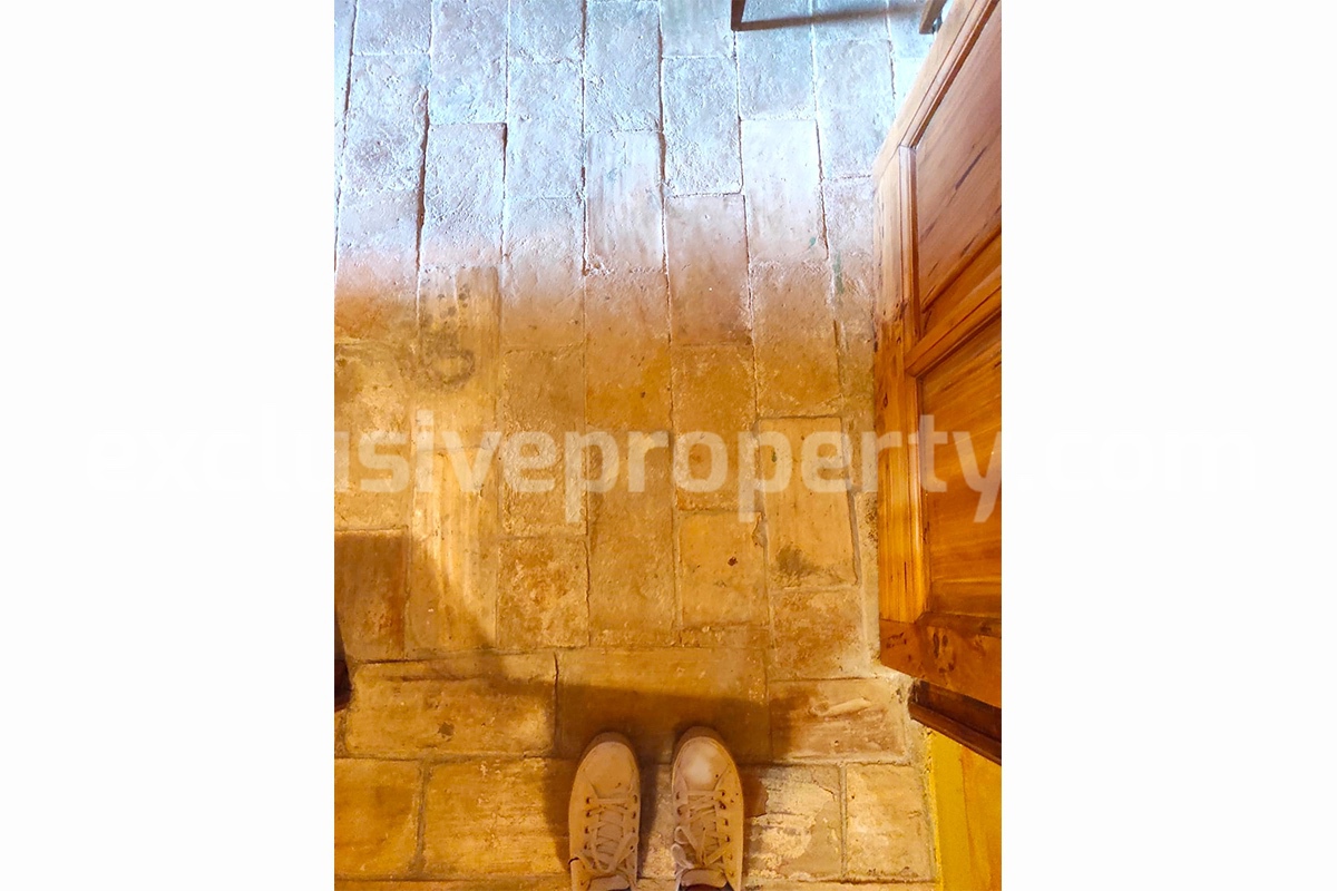 Amazing character town house completely restored for sale in Guilmi - Abruzzo - Italy 8