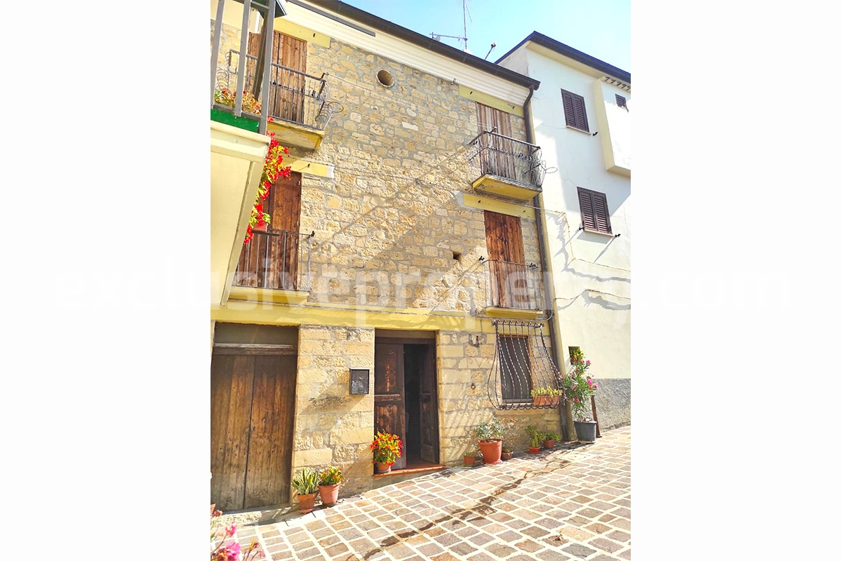 Amazing character town house completely restored for sale in Guilmi - Abruzzo - Italy 43