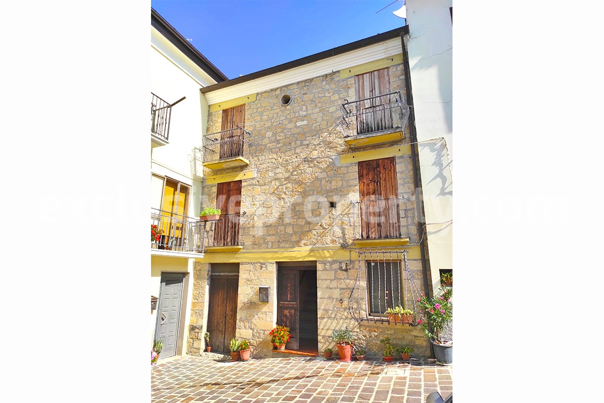 Amazing character town house completely restored for sale in Guilmi - Abruzzo - Italy 44