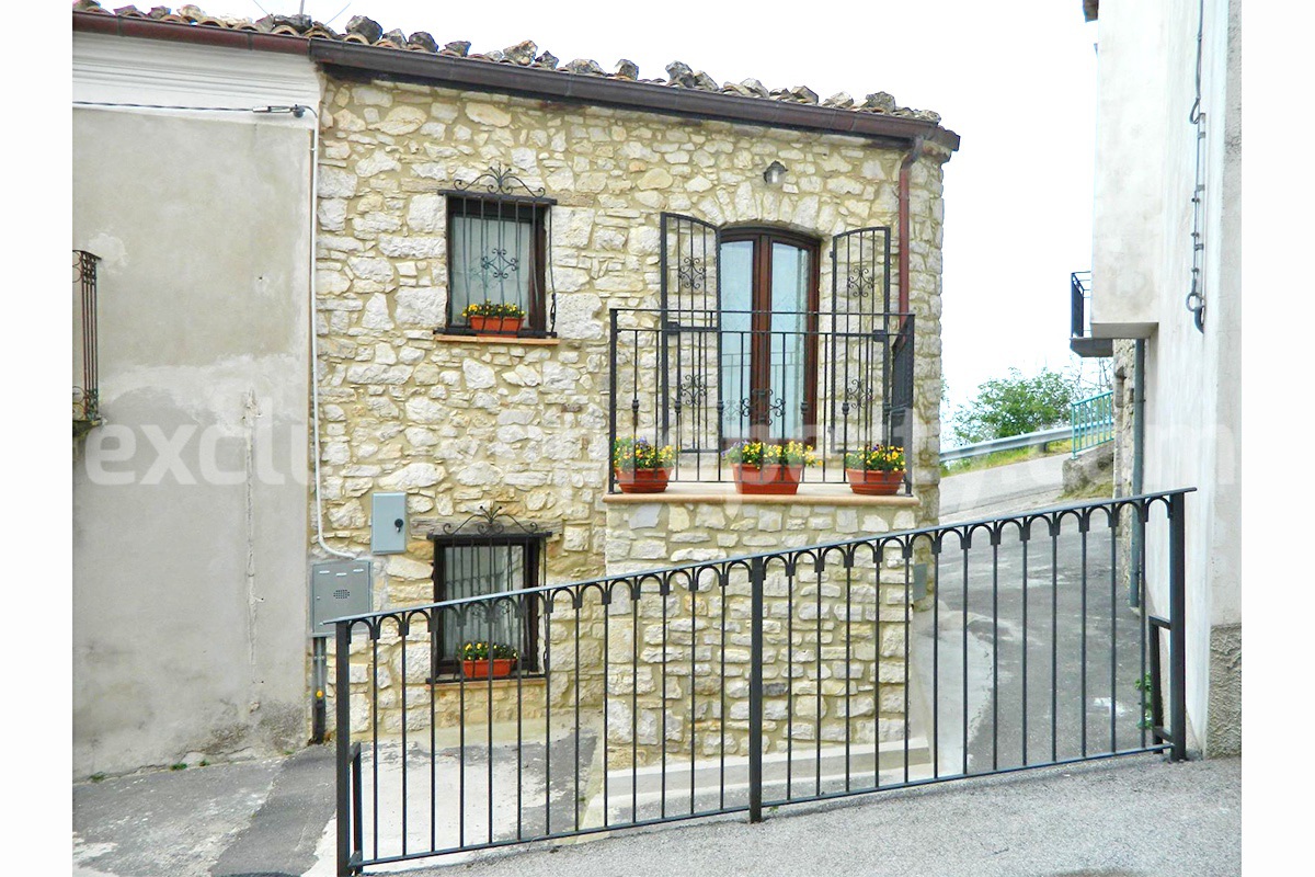 Lovely stone and character house renovated for sale in Abruzzo Italy - Guilmi 34