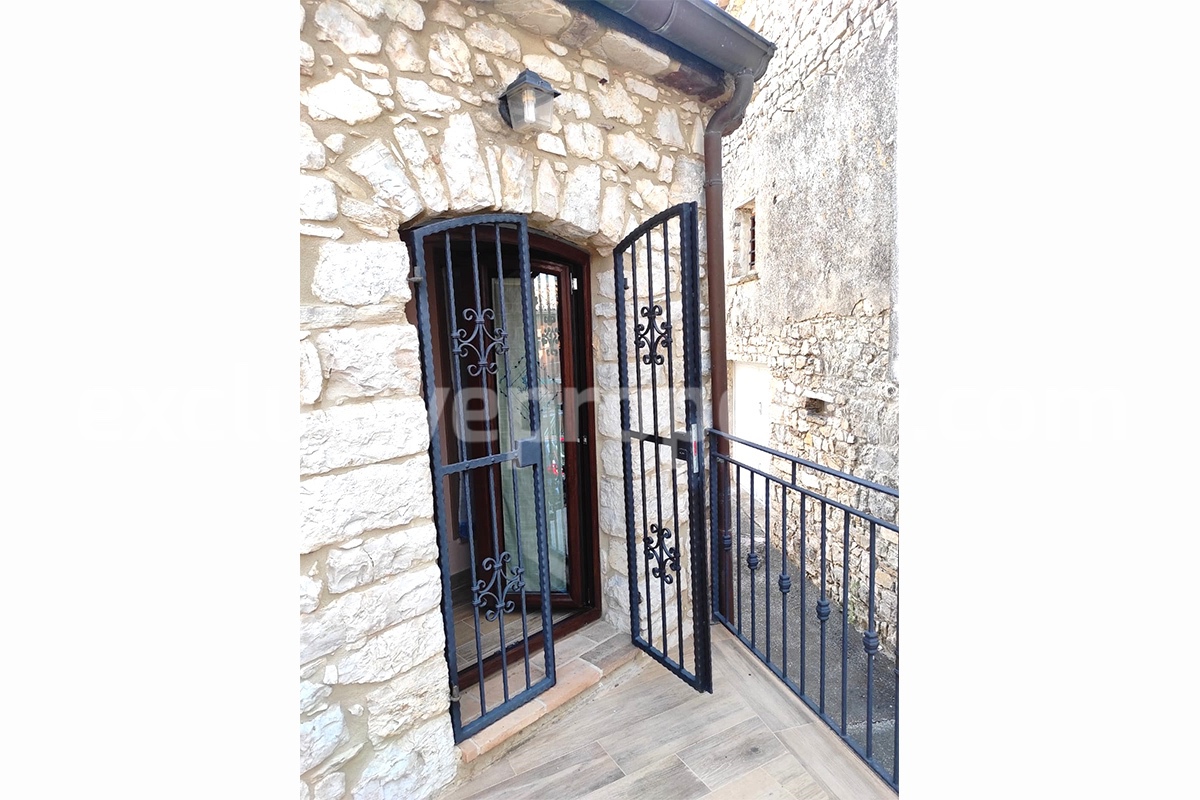 Lovely stone and character house renovated for sale in Abruzzo Italy - Guilmi 30