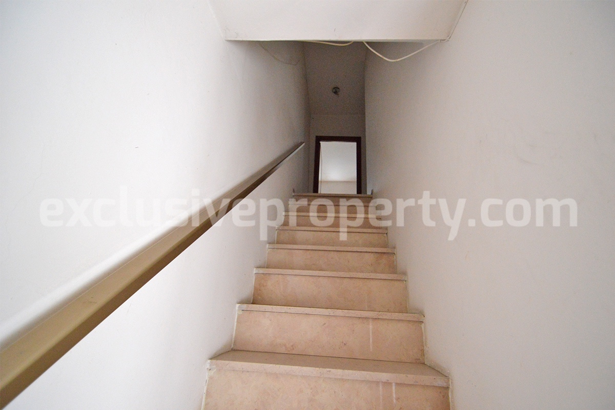 Town house with cellar for sale in the Molise Region - Tavenna 12
