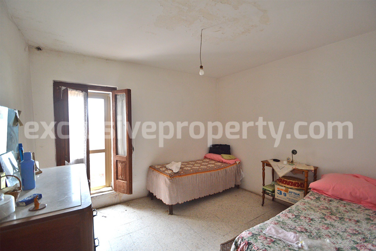 Town house with cellar for sale in the Molise Region - Tavenna 13