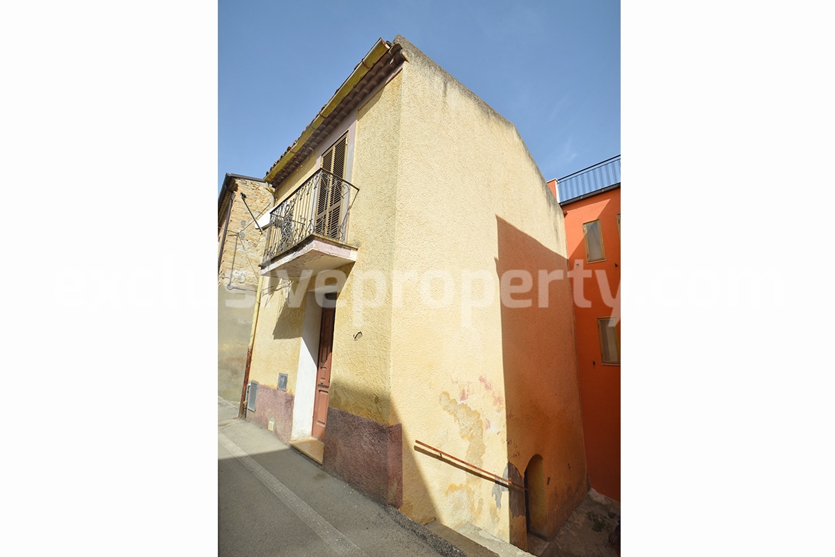 Town house for sale a few km from the coast in Mafalda - Molise 3