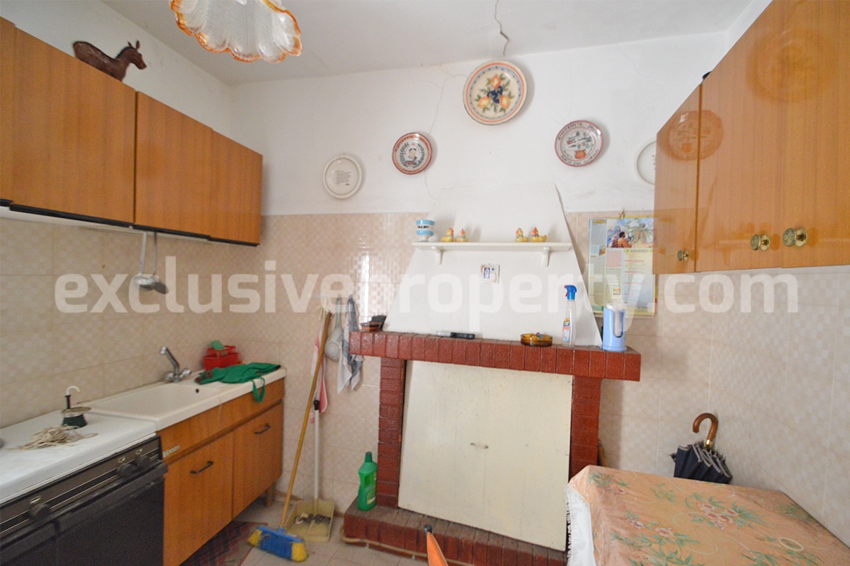 Town house for sale a few km from the coast in Mafalda - Molise 8