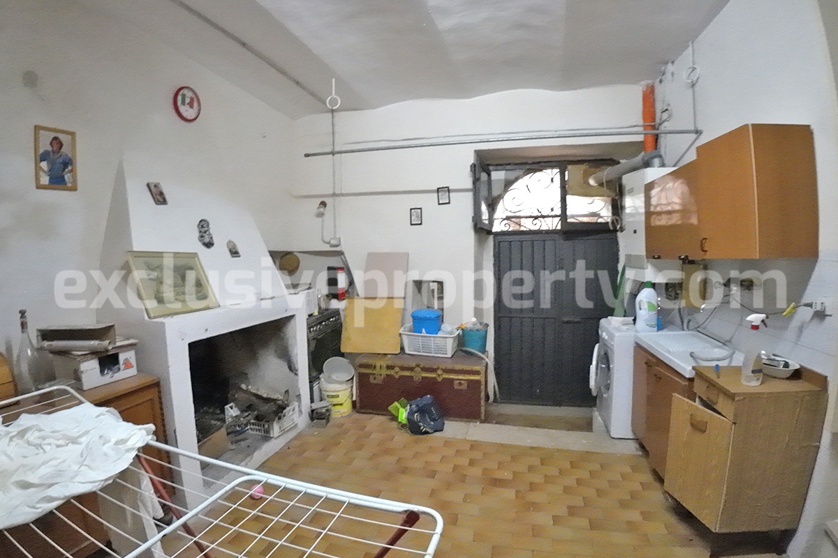 Property is sold furnished for sale in the historic center of Montenero di Bisaccia - Molise