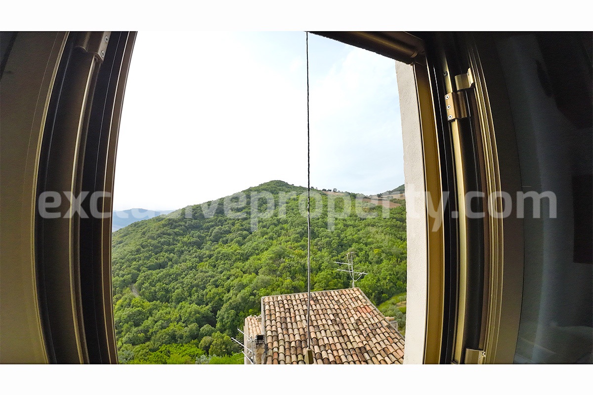 Ready to move - habitable town house in good condition for sale Abruzzo - Dogliola 6