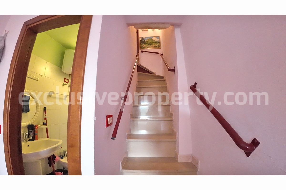 Ready to move - habitable town house in good condition for sale Abruzzo - Dogliola 15