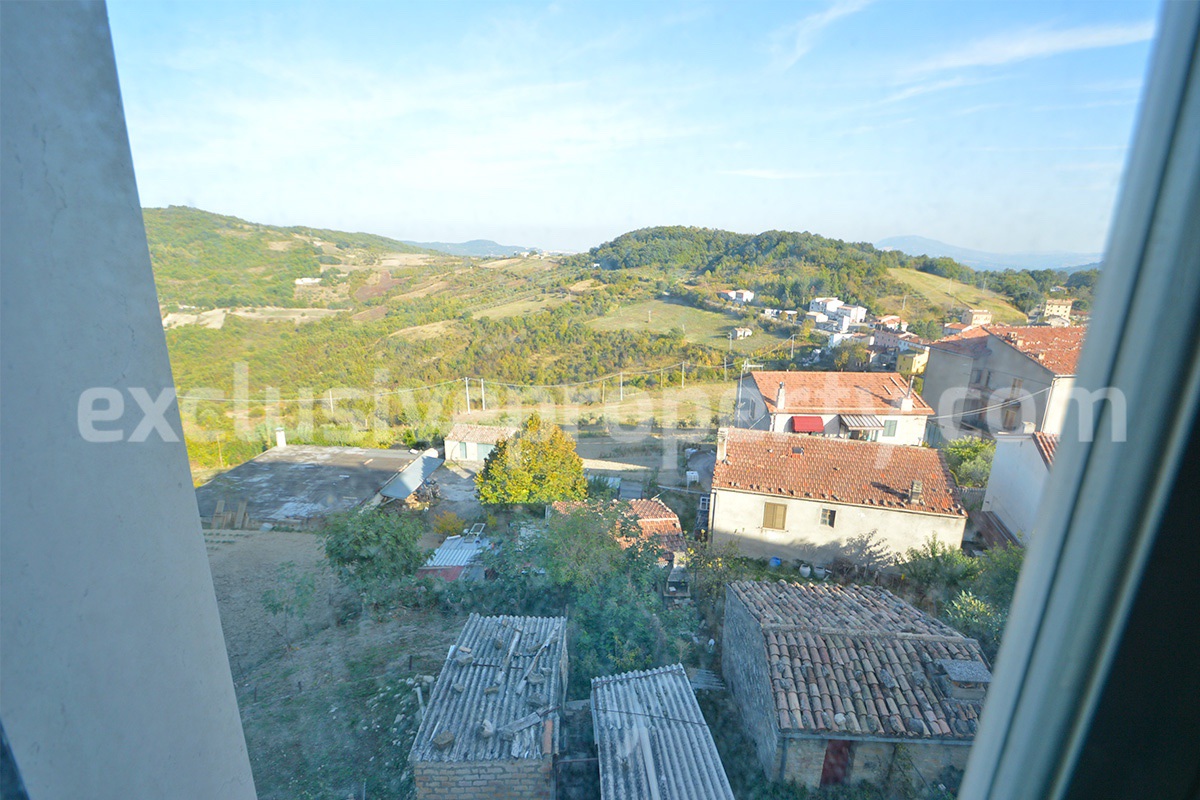 Habitable town house with garden for sale in Carunchio - Abruzzo 30