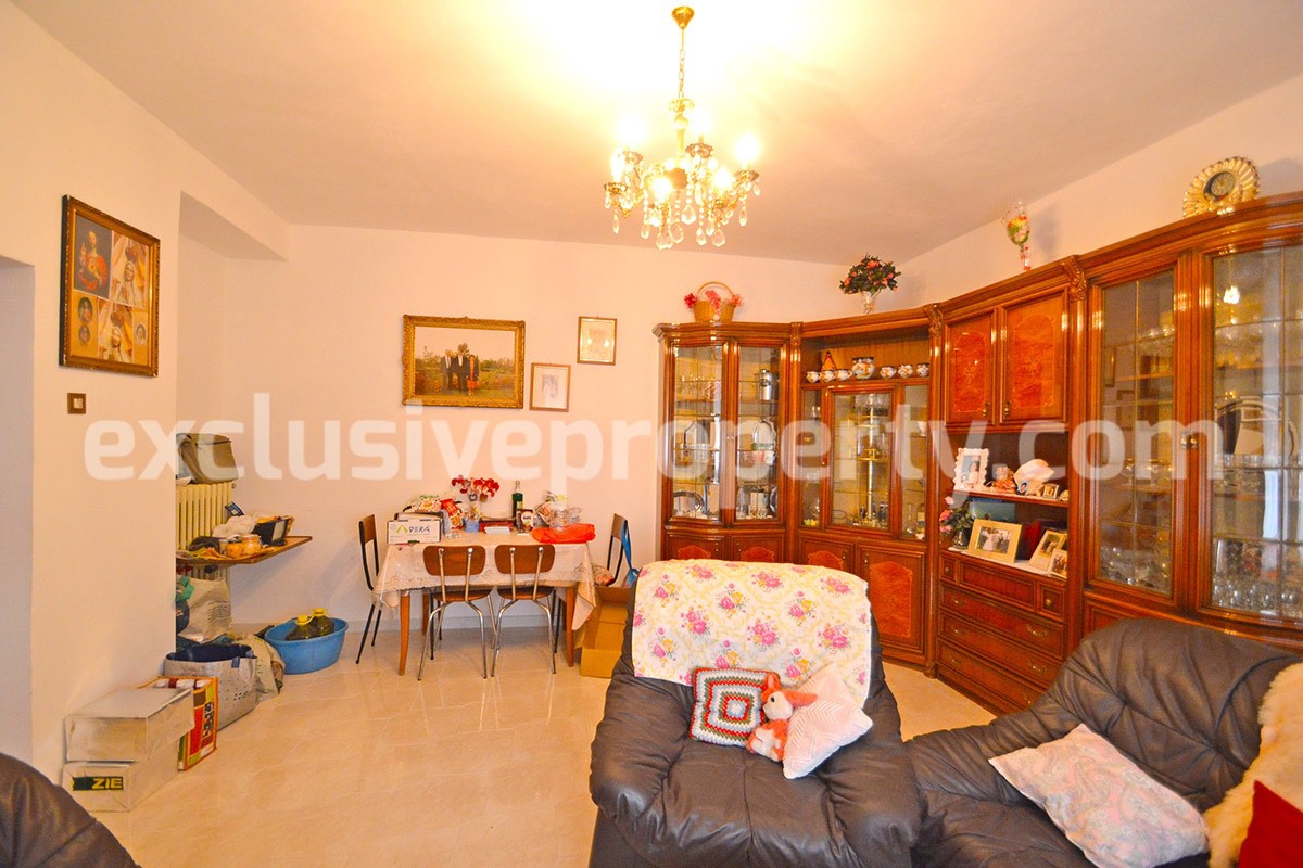 Property with land independent garage and panoramic terrace in Abruzzo 13