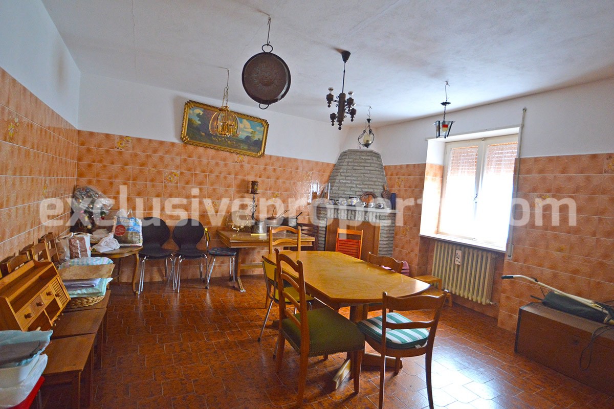 Property with land independent garage and panoramic terrace in Abruzzo 19