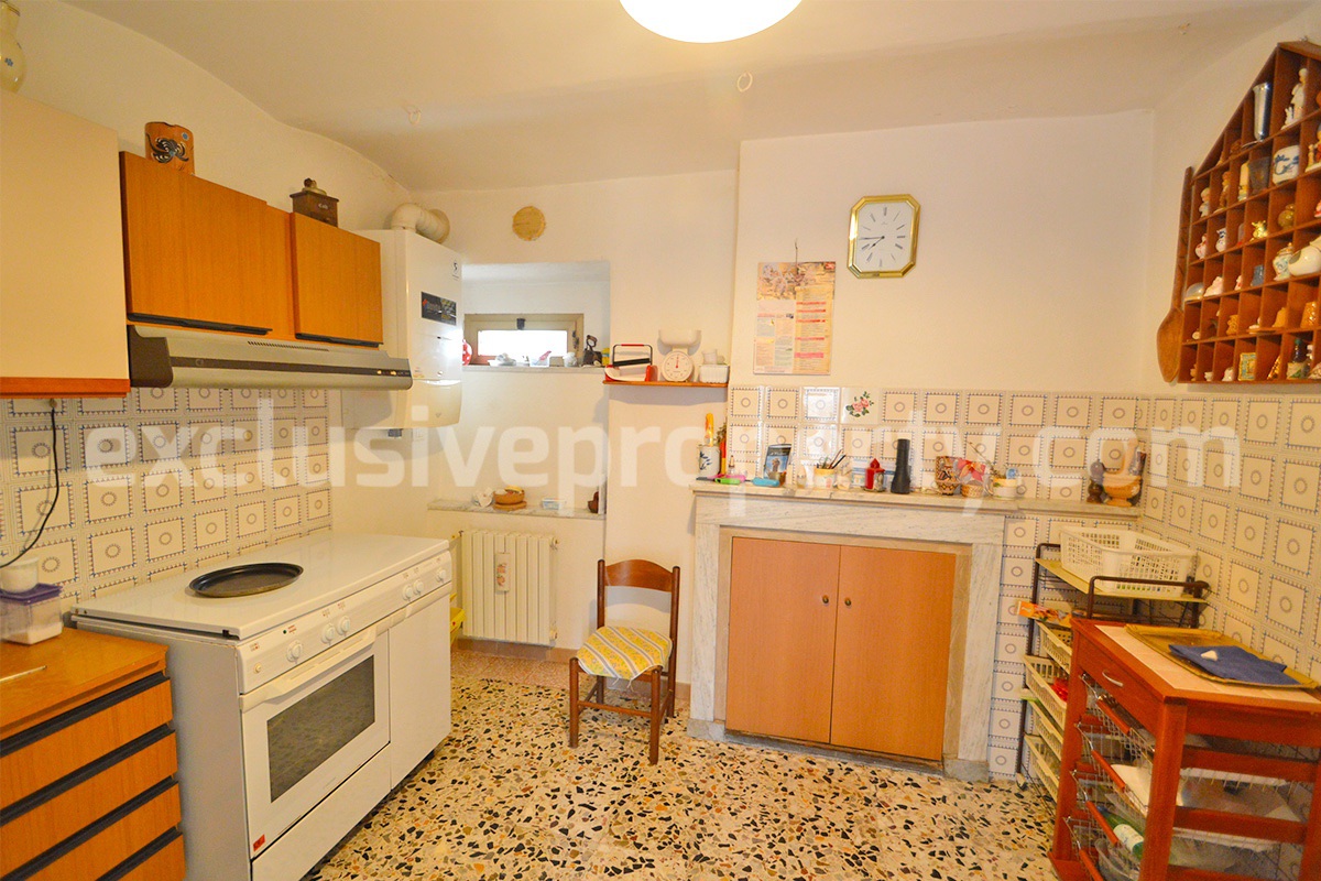 Spacious habitable house with character at an affordable price for sale in Molise - Castelbottaccio