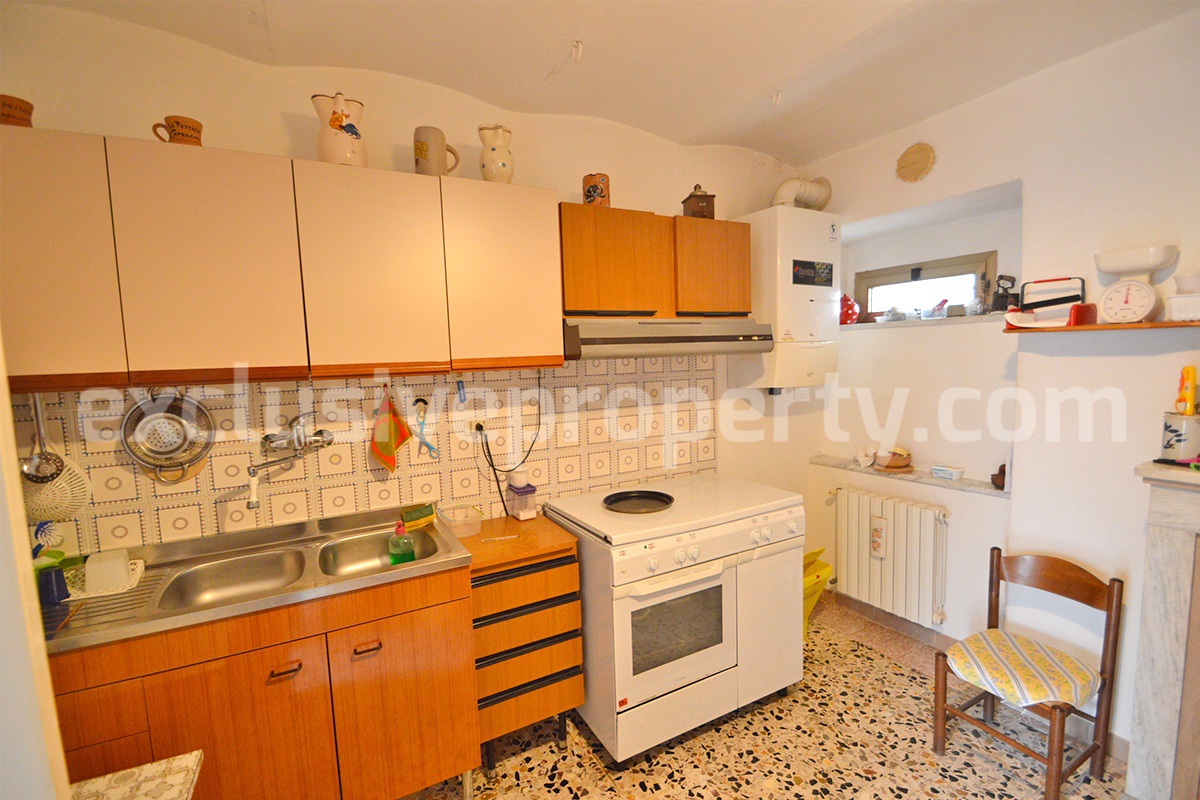 Spacious habitable house with character at an affordable price for sale in Molise - Castelbottaccio