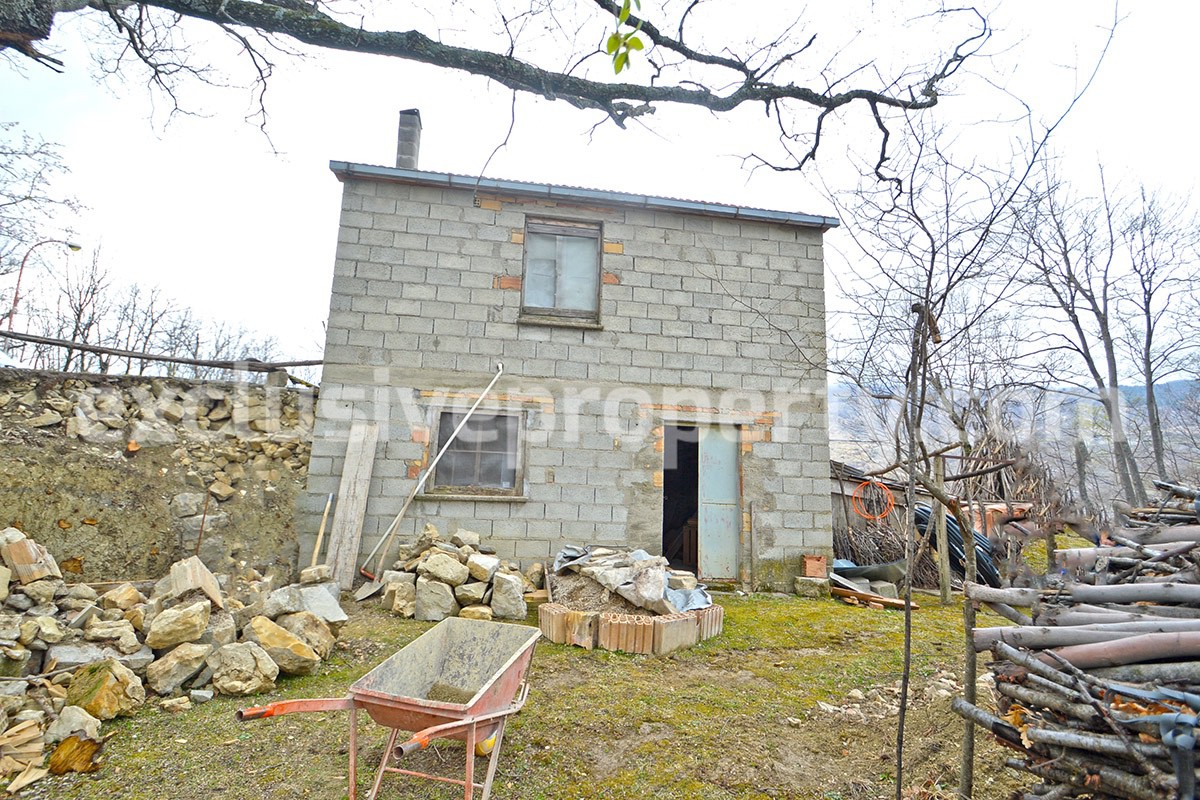 Property with land independent garage and panoramic terrace in Abruzzo 26