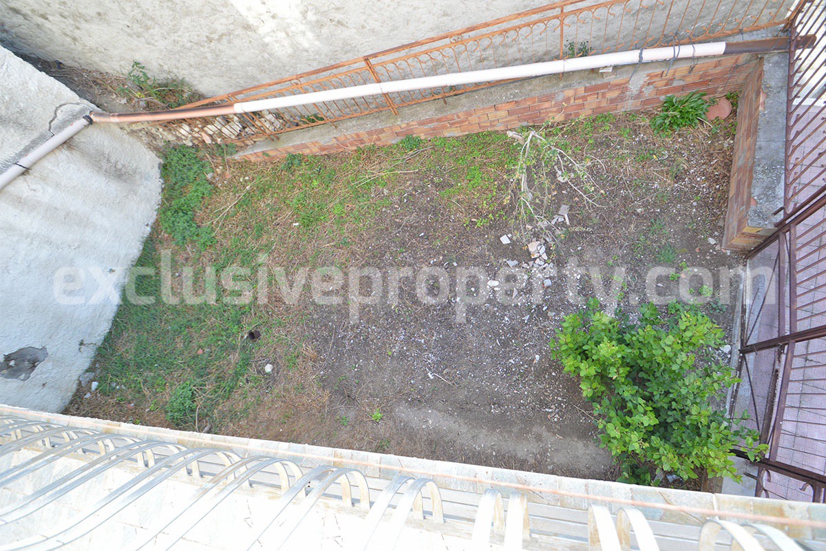 Spacious house with terrace and two gardens with fences for sale in Molise