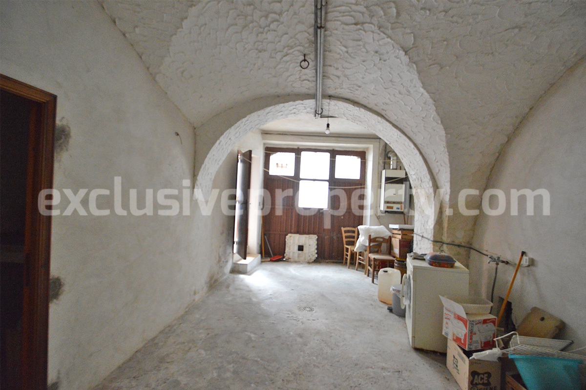 Habitable town house with garage for sale in San Felice del Molise 22