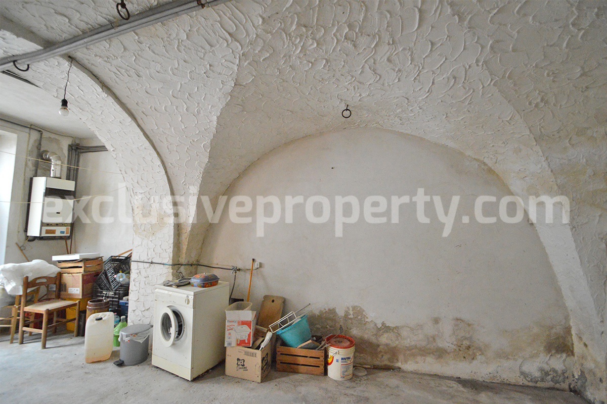 Habitable town house with garage for sale in San Felice del Molise 23