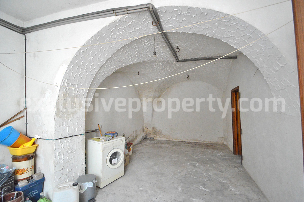 Habitable town house with garage for sale in San Felice del Molise 25