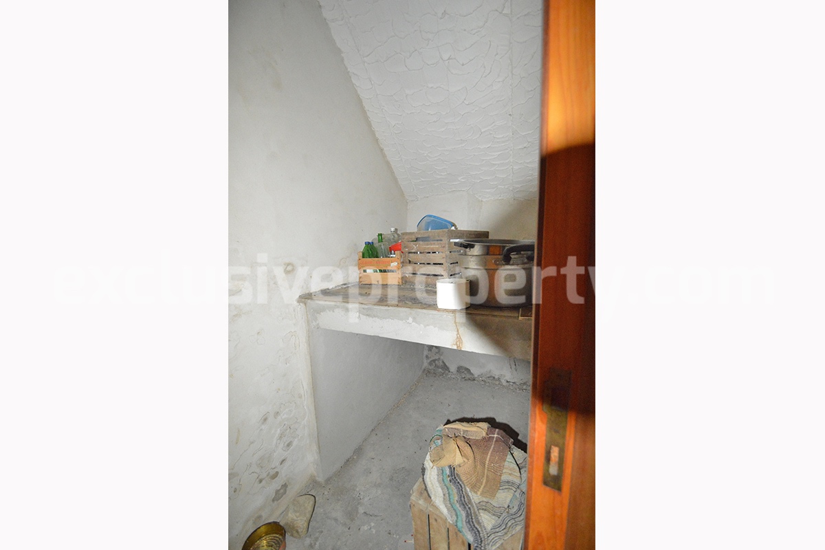 Habitable town house with garage for sale in San Felice del Molise 26