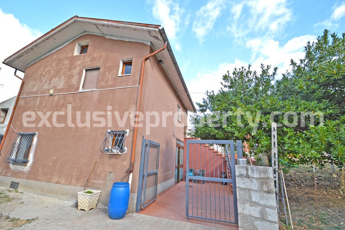 Spacious house with panoramic view of the valley for sale in Italy 1