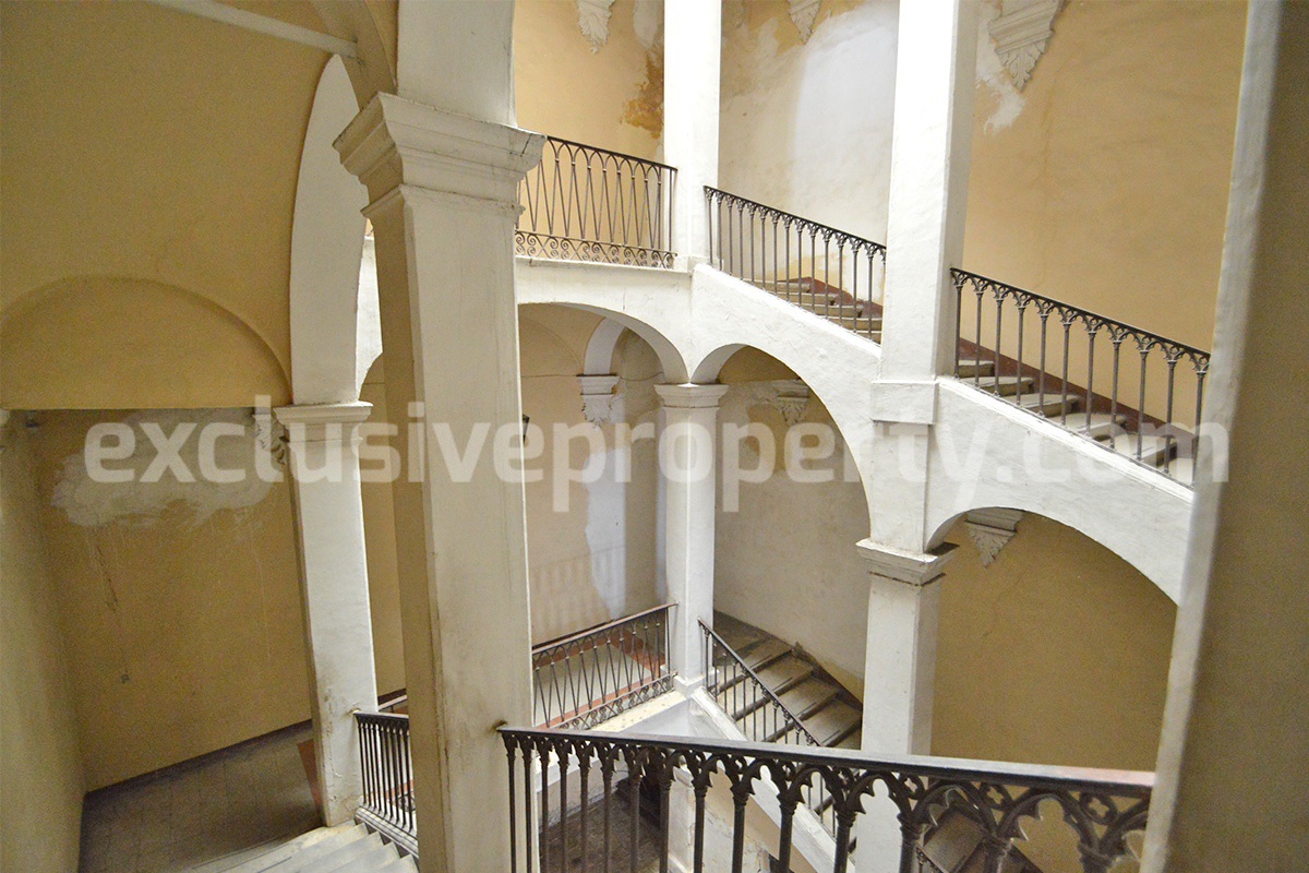 Spacious apartment in an historic building in the center of Casalbordino - Abruzzo 9