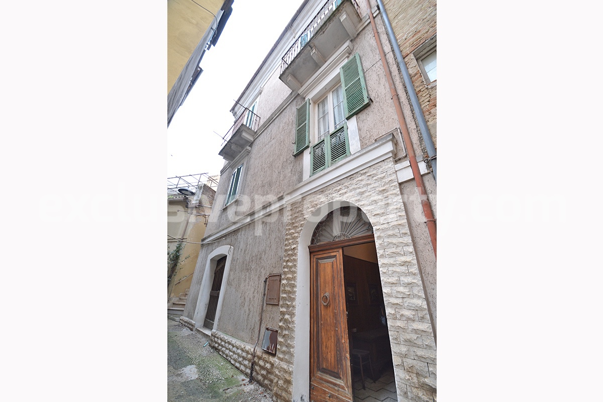 Character town house near the coast and ski slopes in Abruzzo - Italy