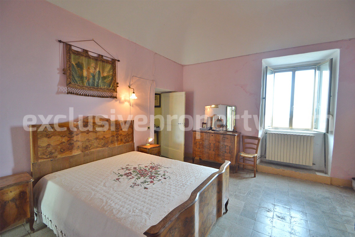 Historic stone building - Antique Italian Palazzo - with terraces for sale in Molise - Italy 6