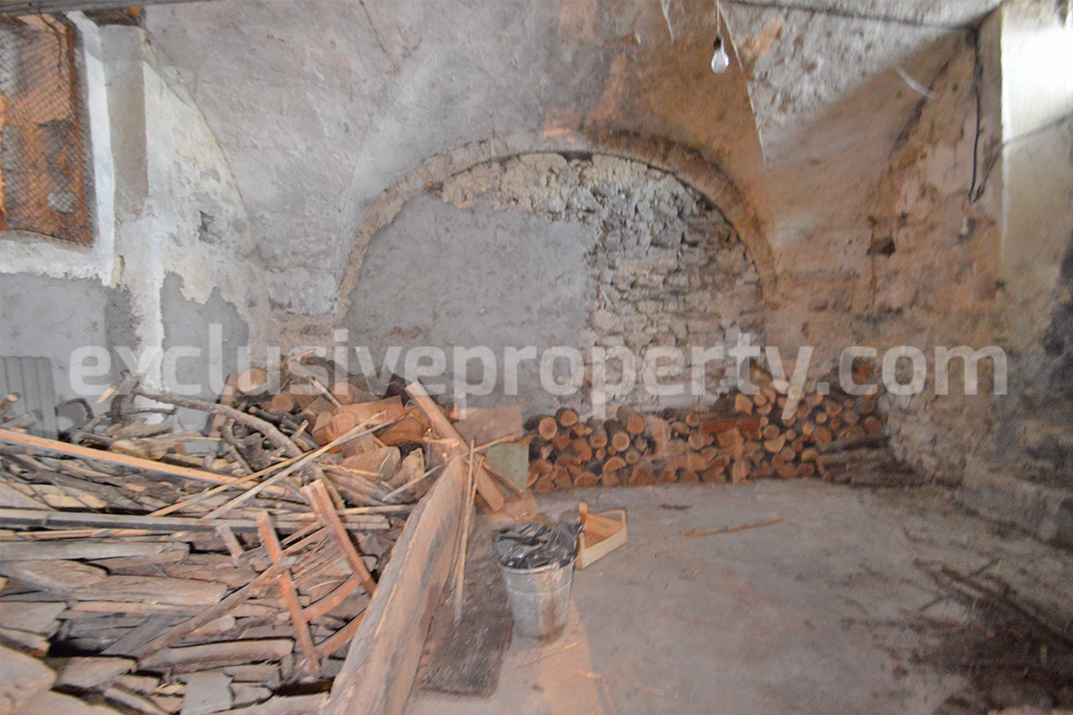 Historic stone building - Antique Italian Palazzo - with terraces for sale in Molise - Italy