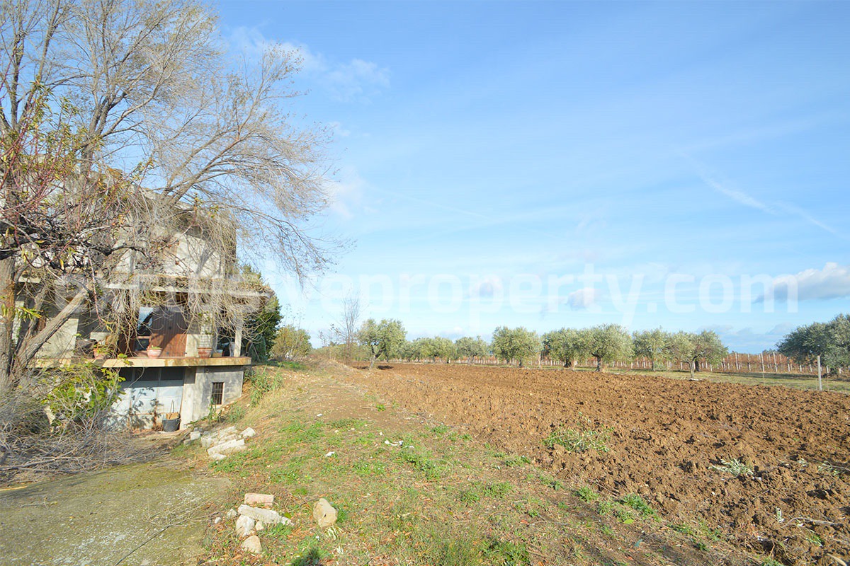 Habitable country villa for sale in Casalbordino a few km from the beach - Abruzzo - Italy 7