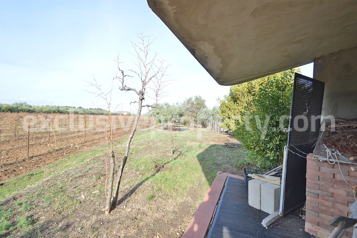 Habitable country villa for sale in Casalbordino a few km from the beach - Abruzzo - Italy 11
