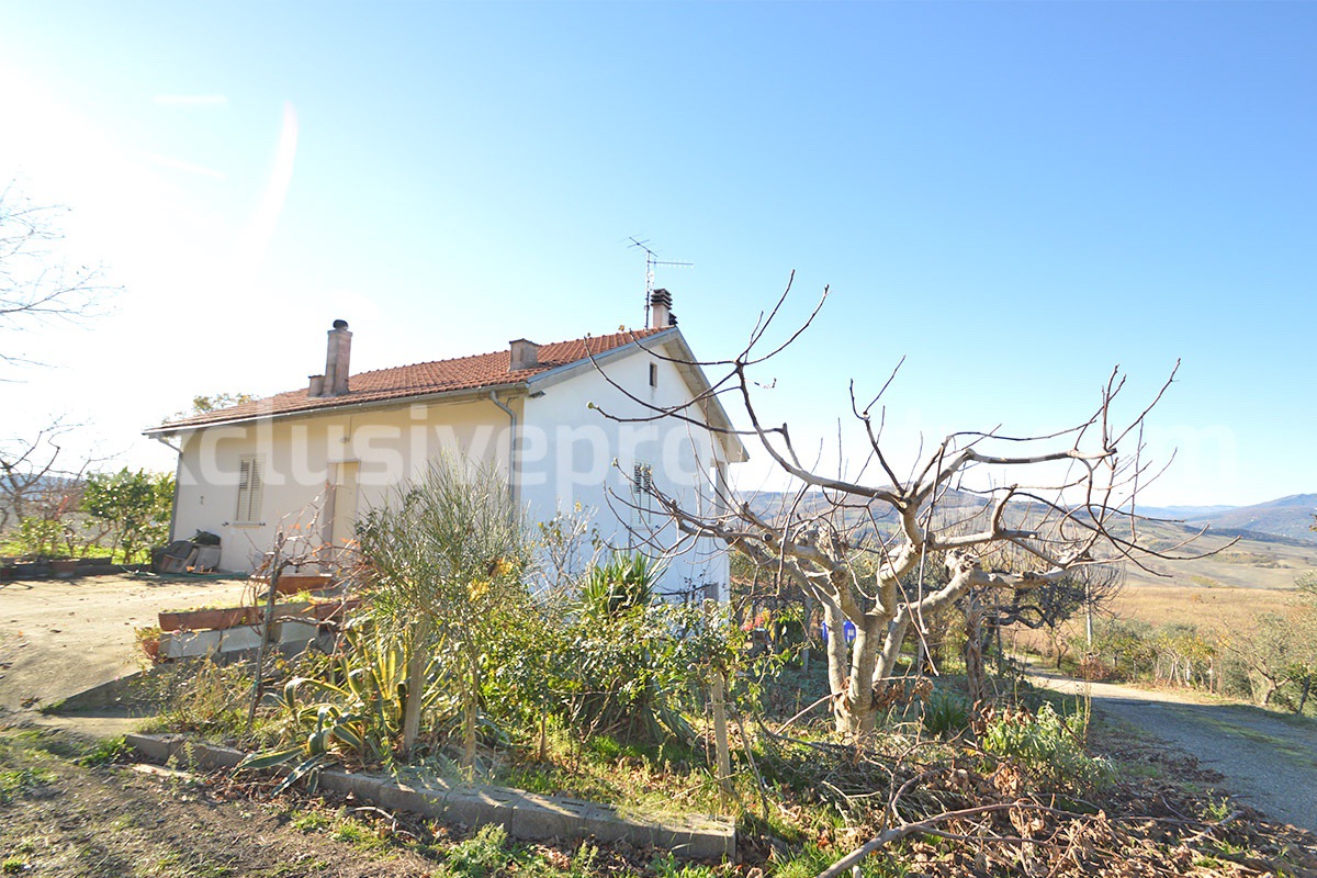 Detached property with amazing view on Majella mountain and lake for sale in Larino - Molise 31