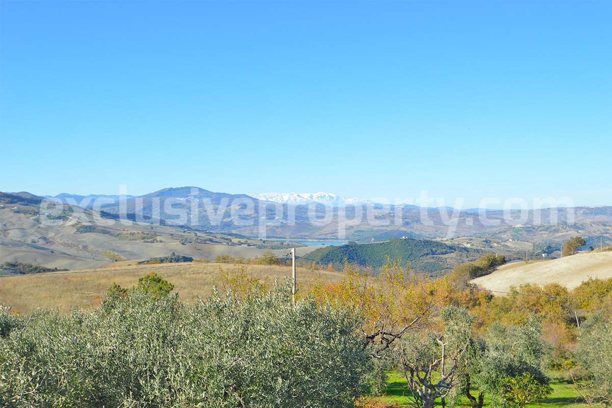 Detached property with amazing view on Majella mountain and lake for sale in Larino - Molise