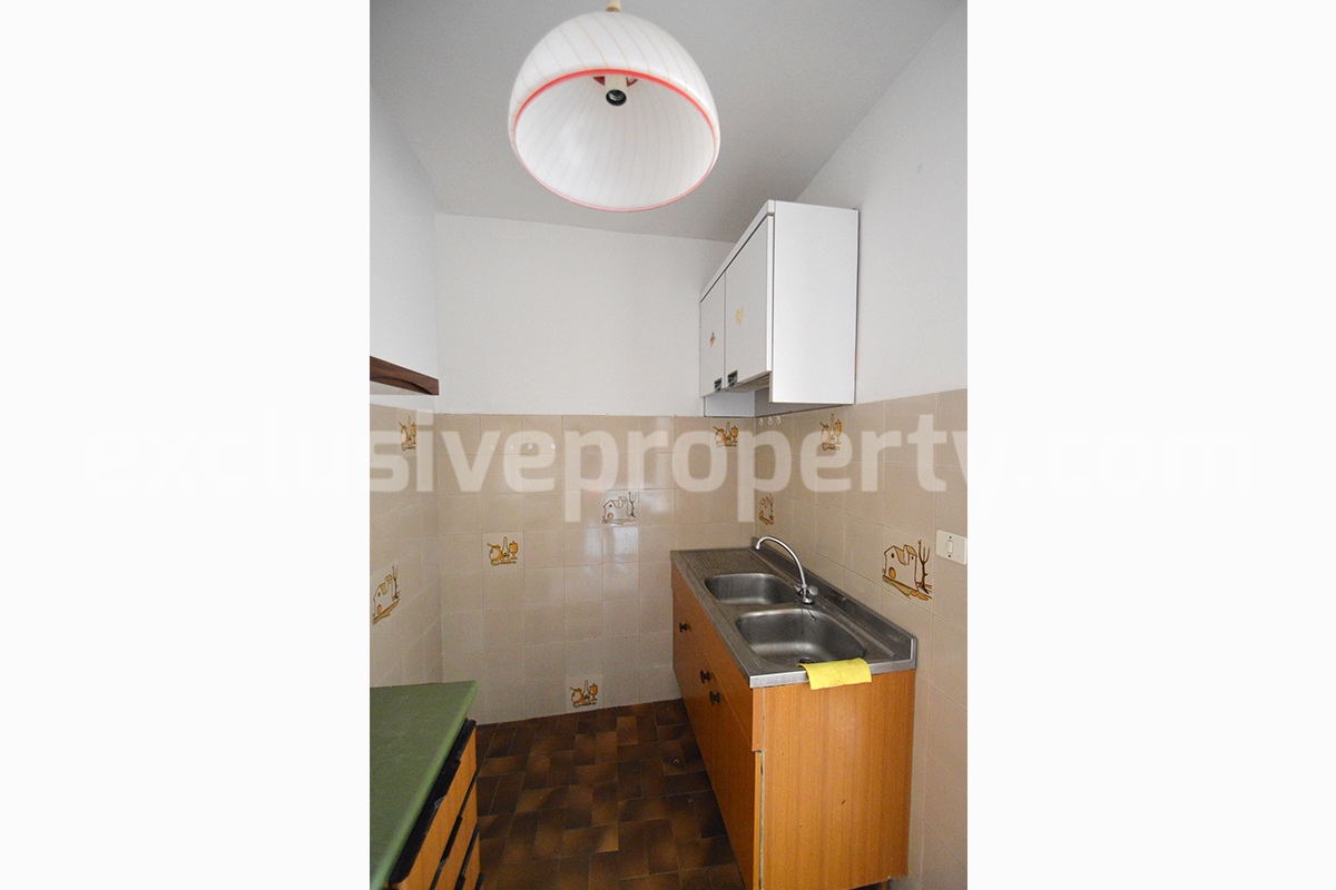 Habitable town house with garden for sale in Castelbottaccio - Molise