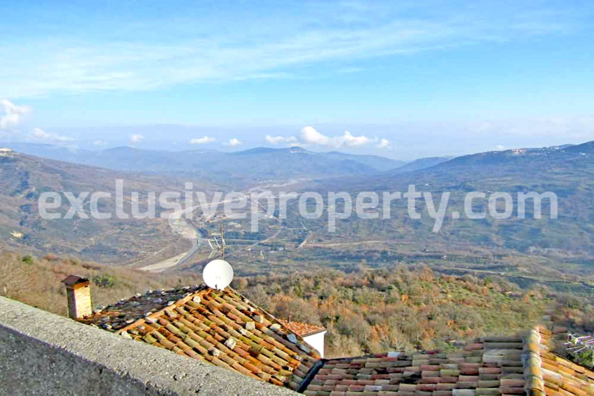 Historic building with panoramic terrace for sale in Molise 6