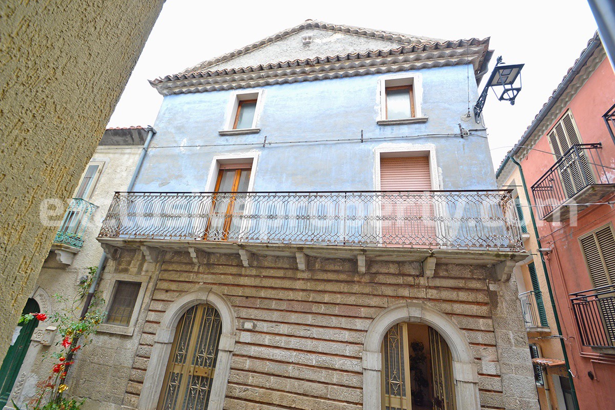 Historic building with panoramic terrace for sale in Molise