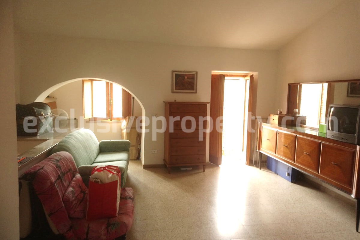 Renovated and habitable townhouse with outdoor space for sale in Molise - Larino