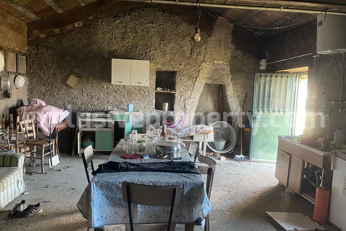 Large country house with hectares of land for sale in Italy - Molise region