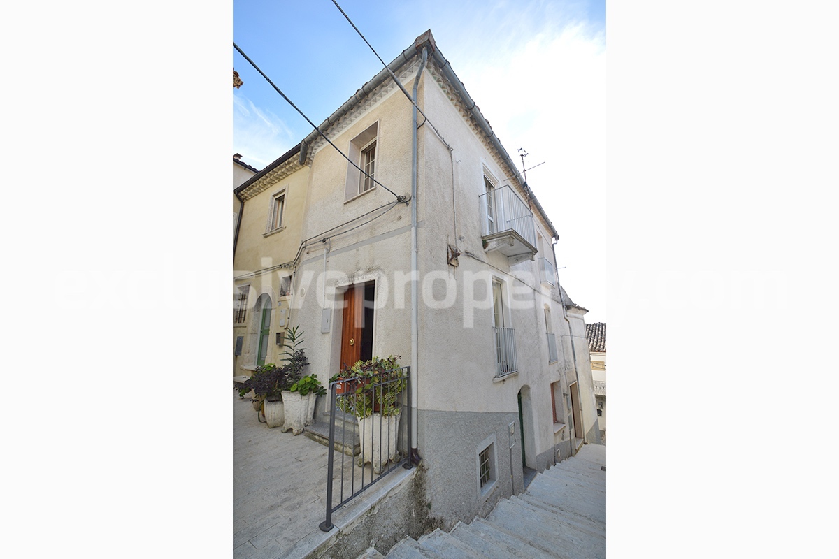 Three bedroom character townhouse in the historic center for sale in Italy - Abruzzo