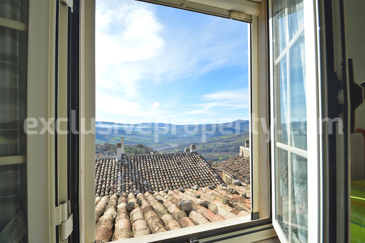 Three bedroom character townhouse in the historic center for sale in Italy - Abruzzo