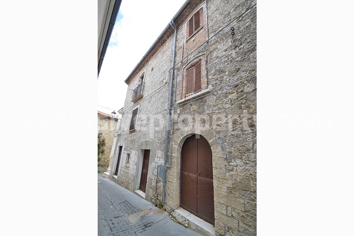 Ancient renovated house for sale in the Molise Region precisely in Palata